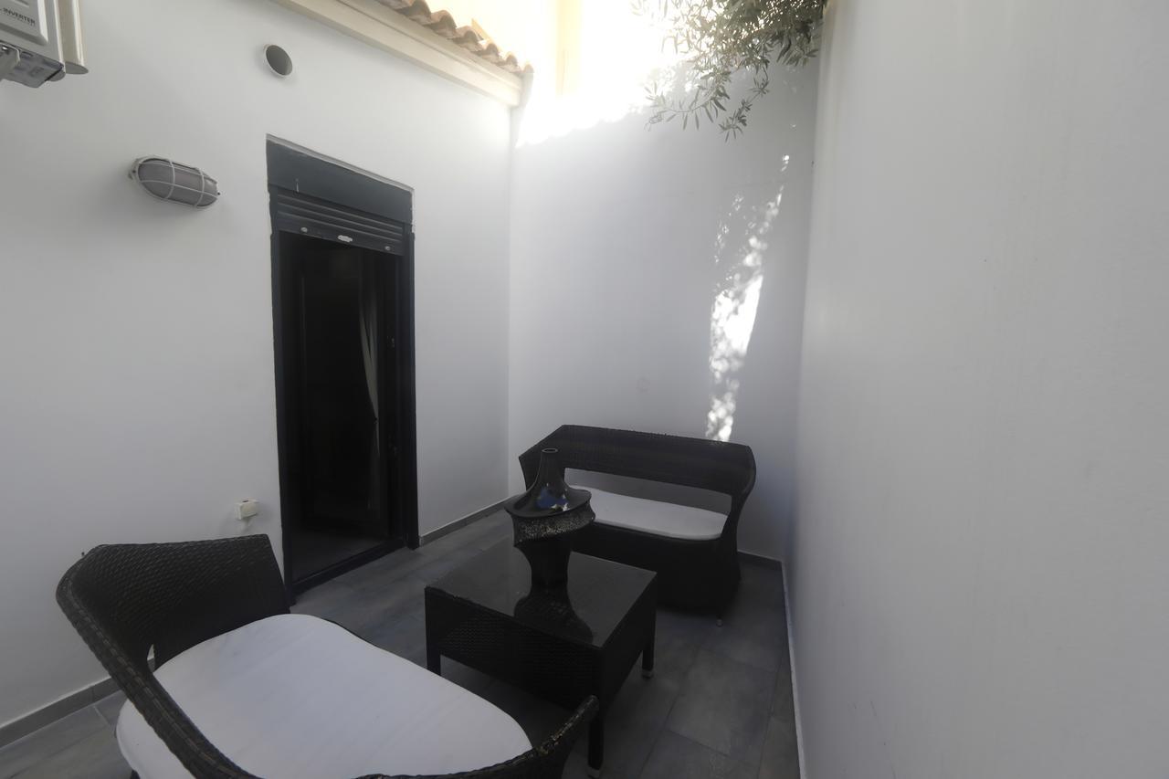 אתונה Gazi Boutique Apartment 2 מראה חיצוני תמונה